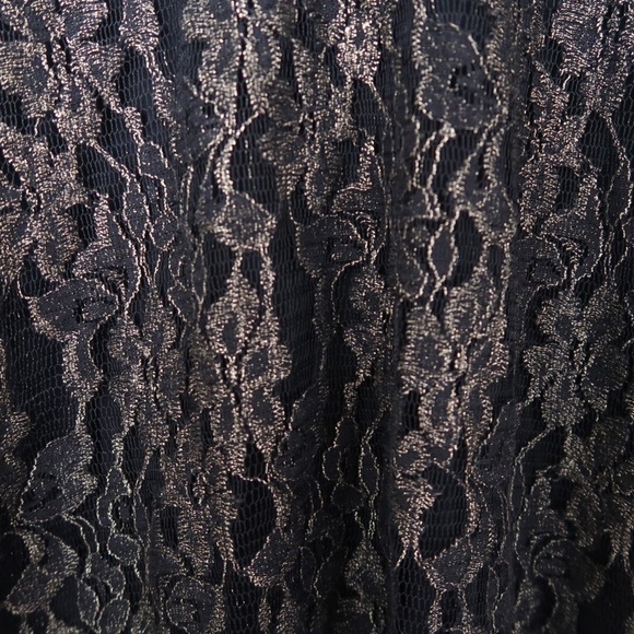 ASTR Foiled Lace Shift Dress - Picture 6 of 11